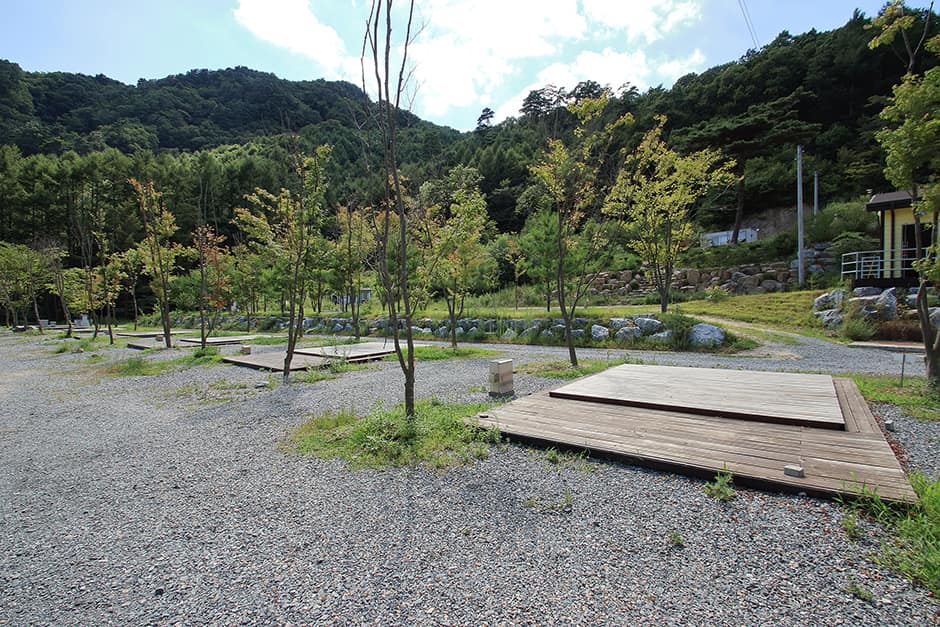 덕동산마루오토캠핑장_전경1