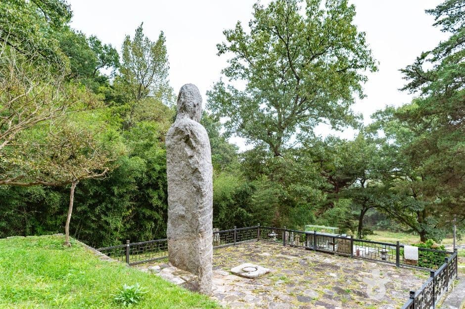 아산_아산 평촌리 석조약사여래입상 (3)