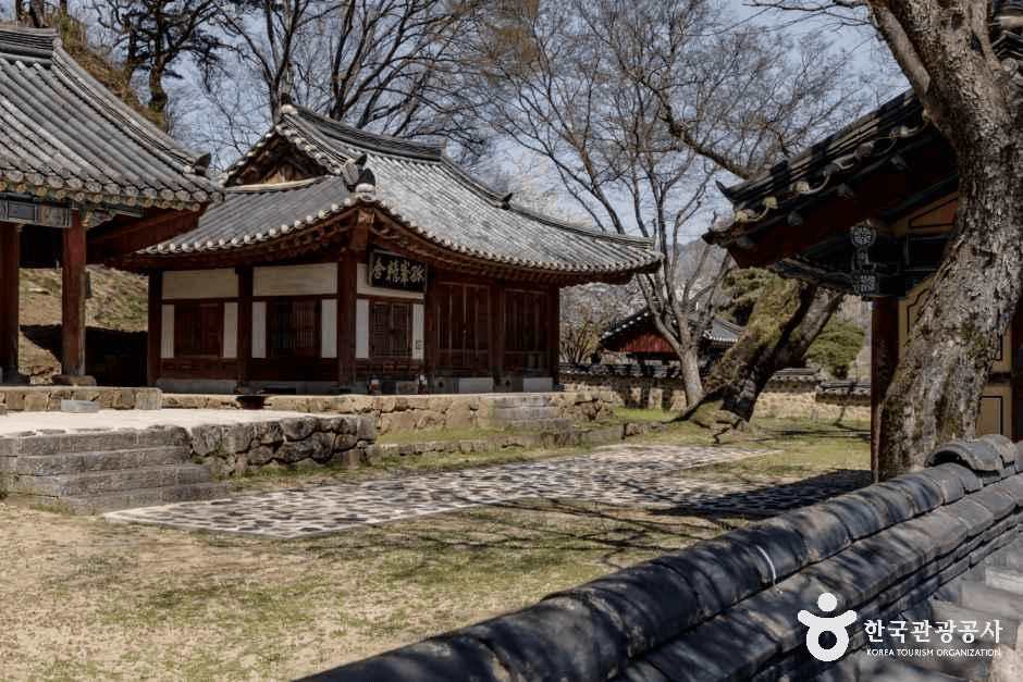 충북_보은_보은 고봉정사_외부_2.png