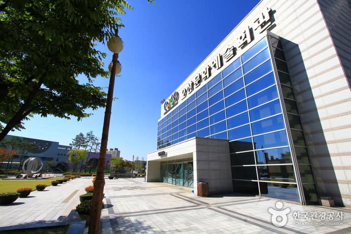 오산문화예술회관 사진 2