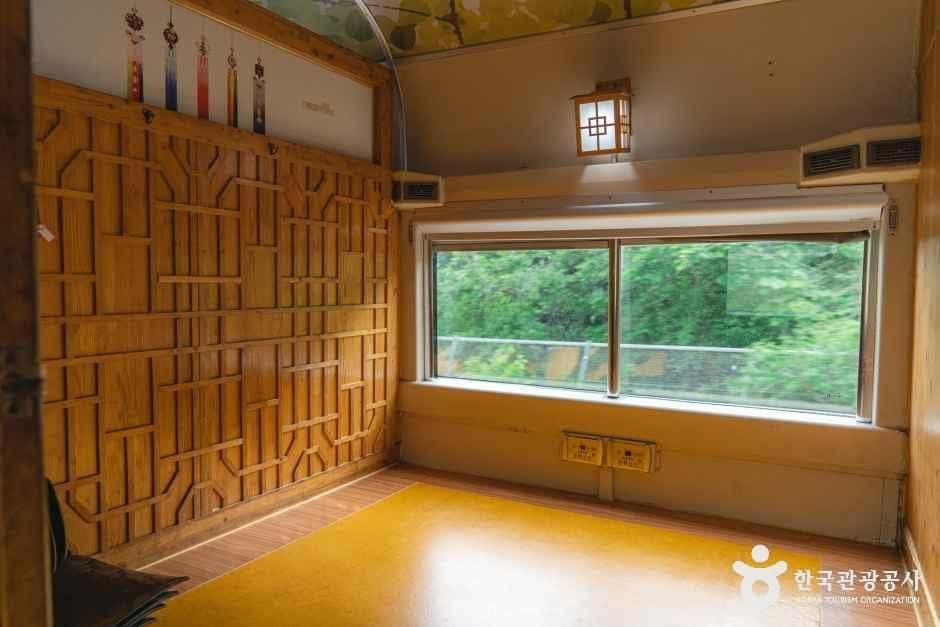 서울_용산_서해금빛열차_9.jpg