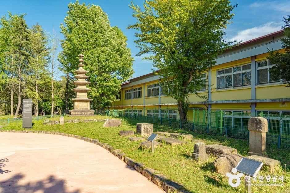 군산_군산 발산리 오층석탑 (5).jpg
