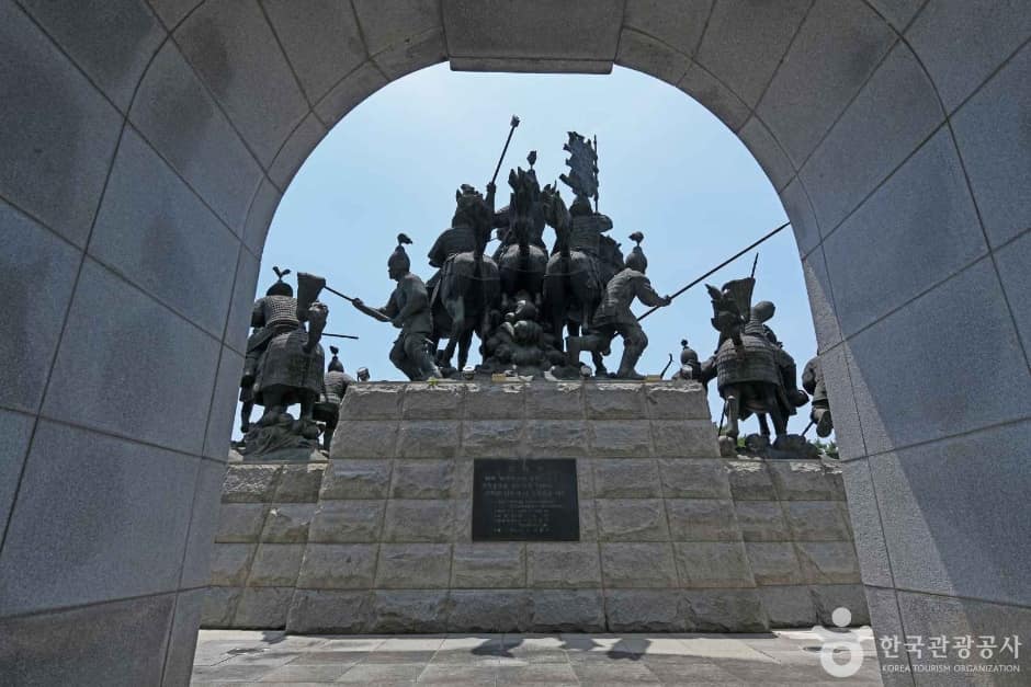 백제 오천 결사대 충혼탑 (7)
