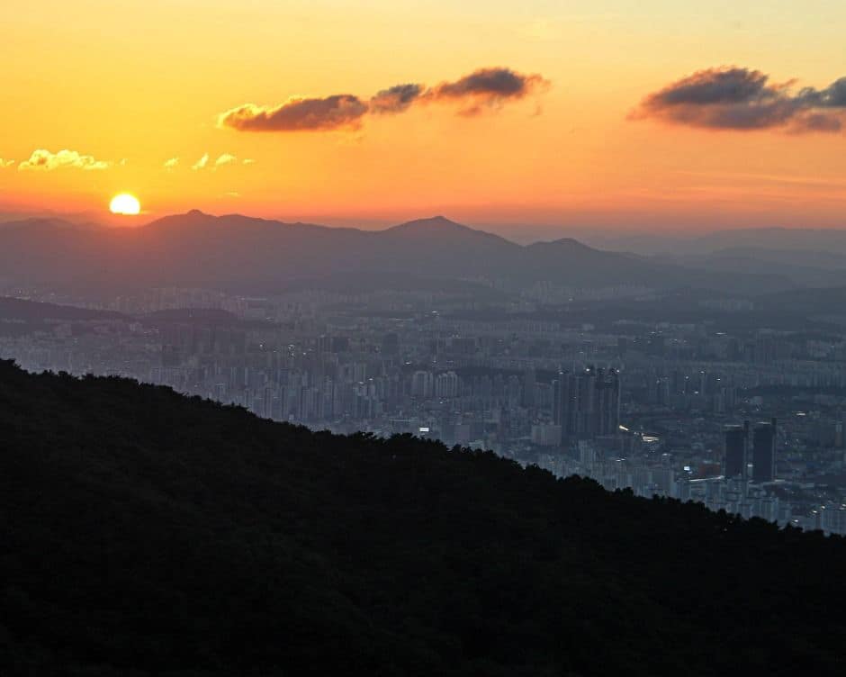 식장산 정상쉼터 (1)
