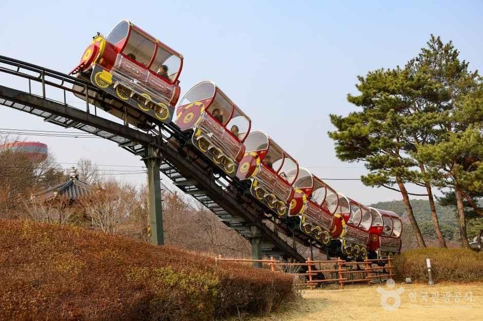 충남_예산_예당호 모노레일_체험.jpg