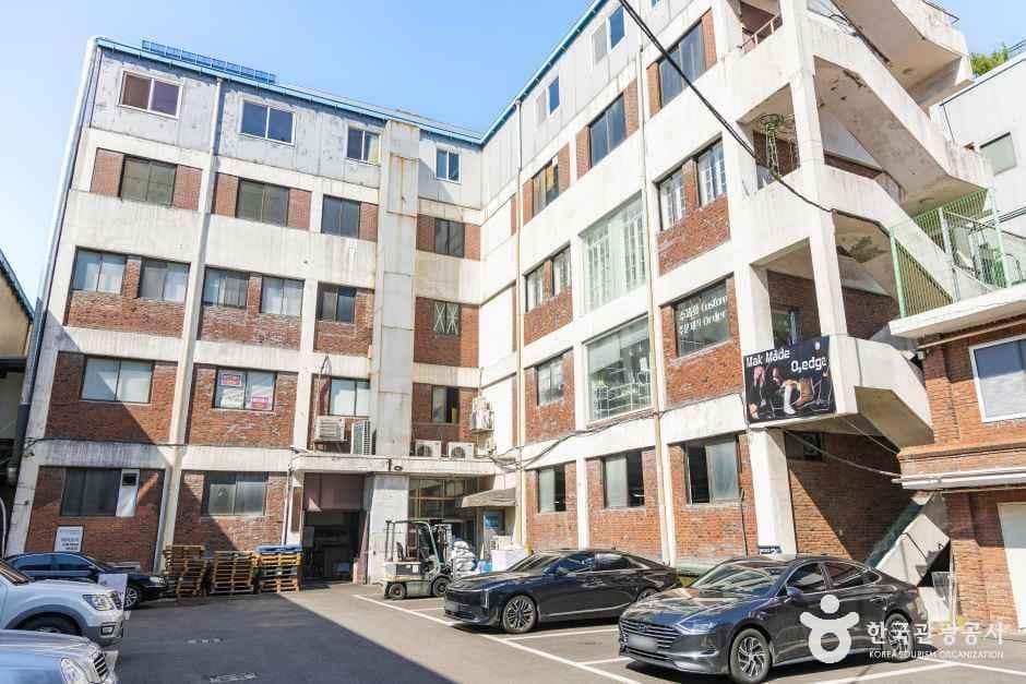 서울_성수동 수제화거리 (5).jpg