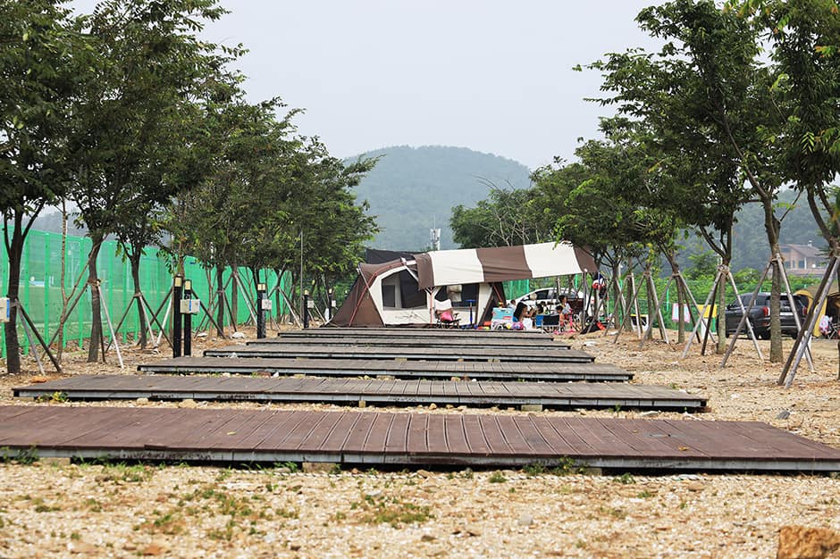 오캠핑장 데크전경