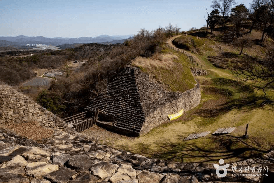 충북_보은_보은 삼년산성_외부_6.png