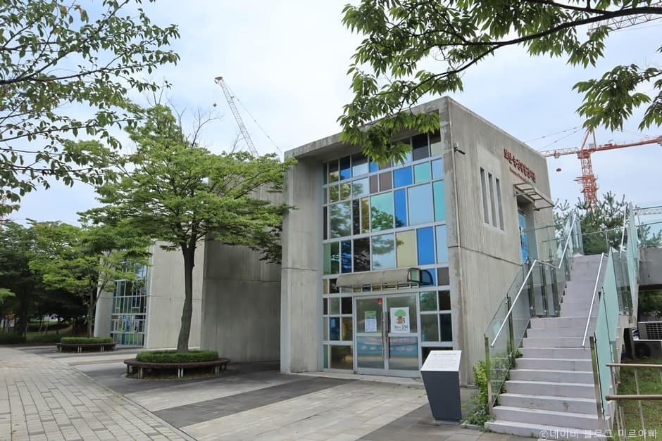 경기도_김포시_마송공원_토탄농경유물전시관