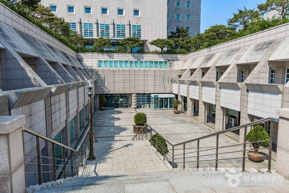 서울_위니아트(건국대학교 새천년관 대공연장) (2)