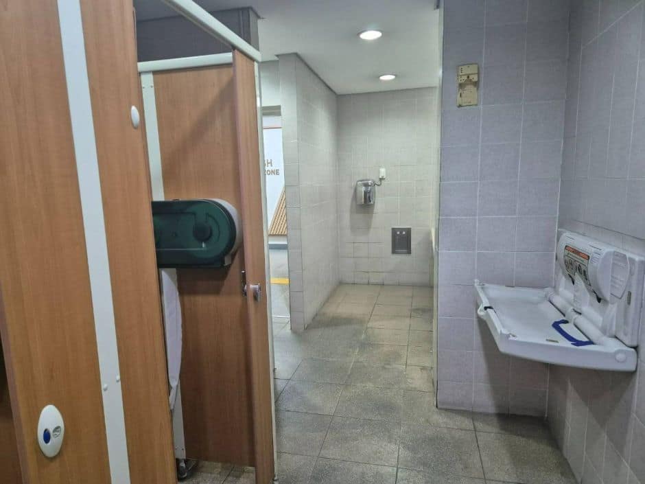 수원체육문화센터_기저귀교환대