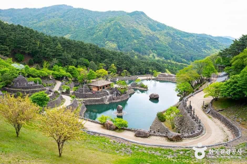 경남_하동_삼성궁_외부_8.jpg