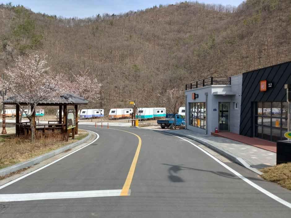 의성_빙계얼음골야영장 (1).jpg