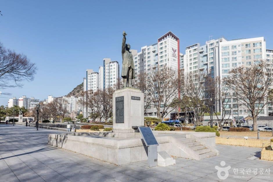 서울서대문_송재서재필선생상 (6)