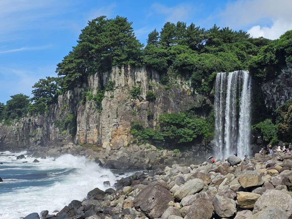 정방폭포 전경