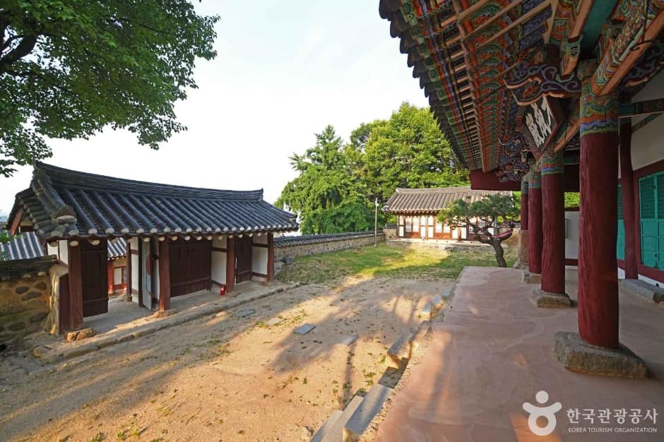 직산향교 (1)