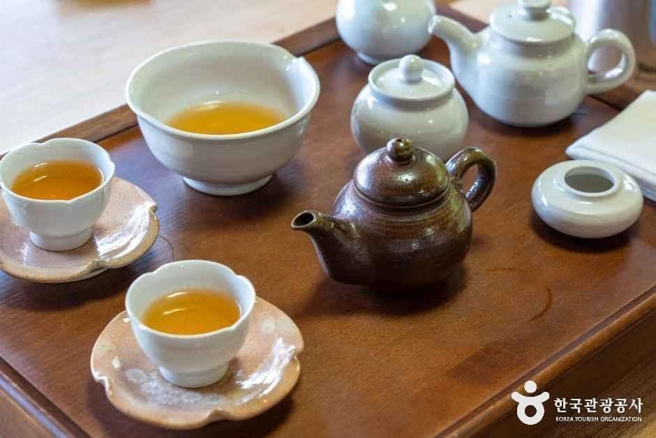 충남_청양_온직다원_내부_05.jpg