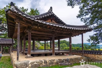 삼귀정