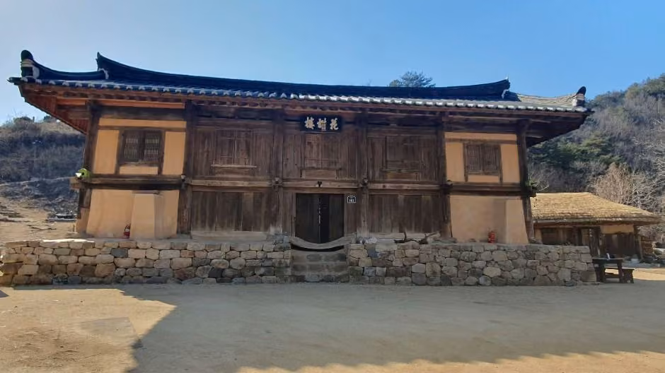 영덕 안동권씨 옥천재사