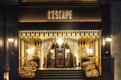 레스케이프 호텔(L’Escape Hotel)