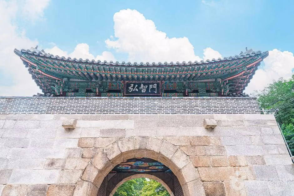 홍지문 및 탕춘대성