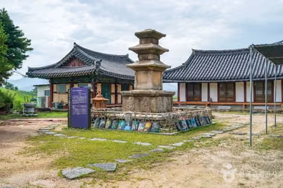 영천 신월리 삼층석탑