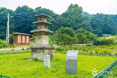 안성죽산리삼층석탑