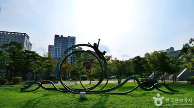 오류동역 광장