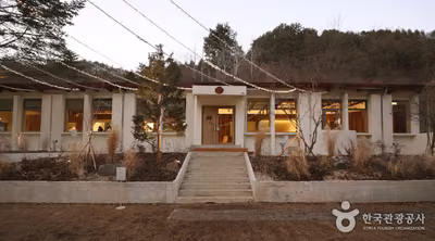 오월학교