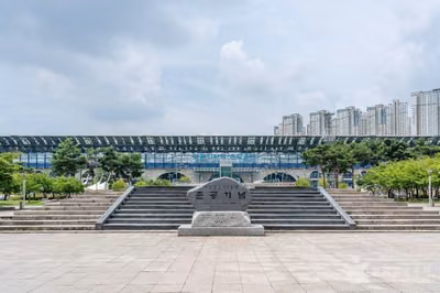 천안아산역 동광장