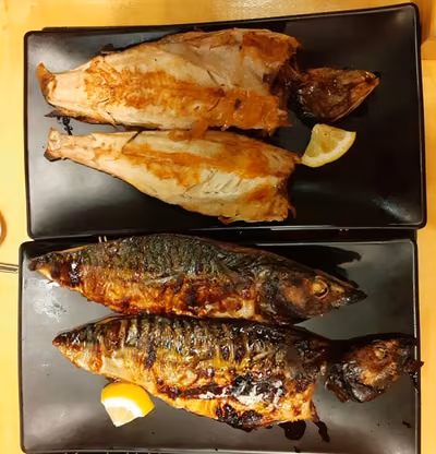 화덕위에 고등어
