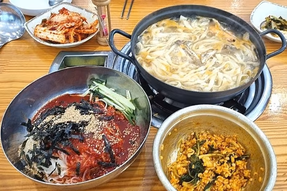 권오길손국수 본점