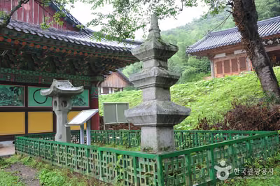 용천사 석등