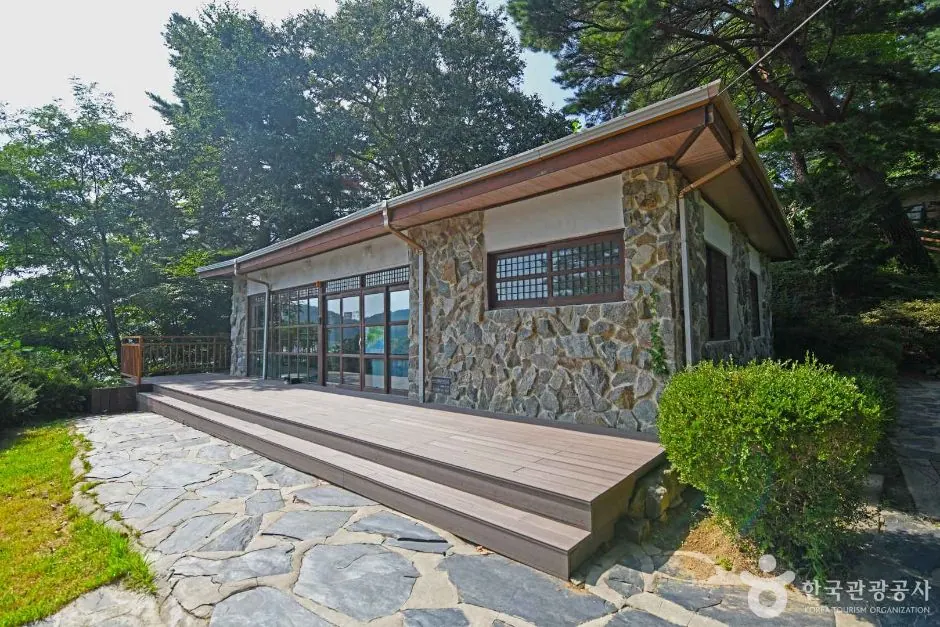 화진포역사안보전시관
