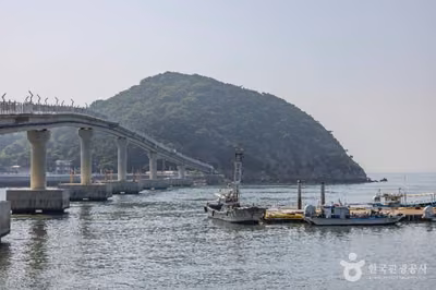 광명항