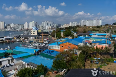 성끝 벽화 마을