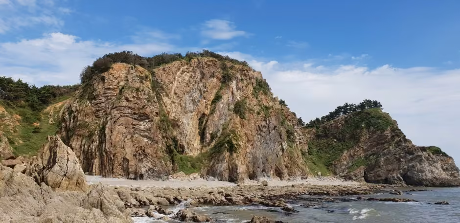 용트림 바위