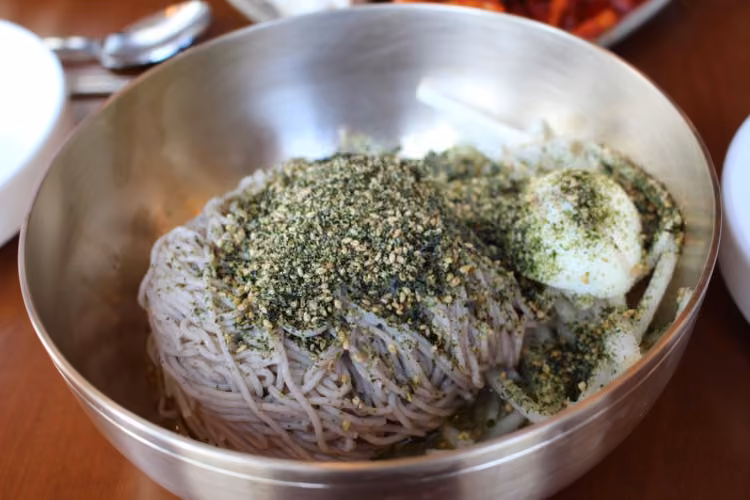 제주순메밀막국수