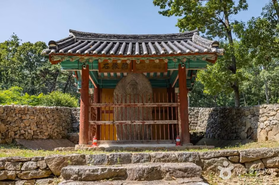 강화 장정리 석조여래입상