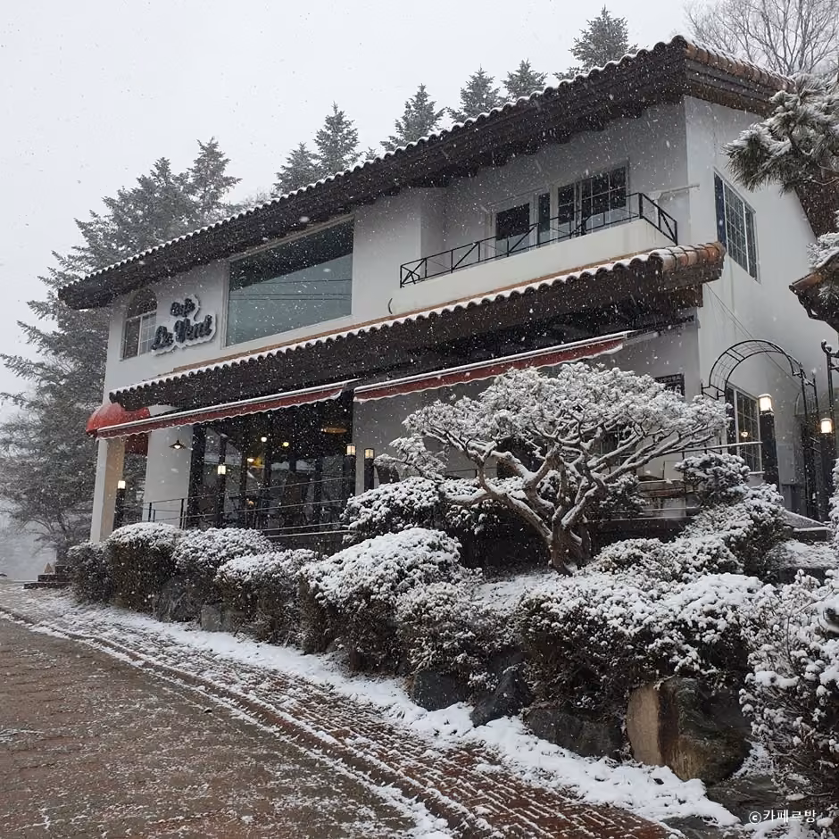 카페 르방