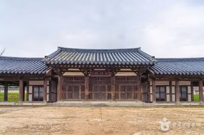 안성 객사 정청