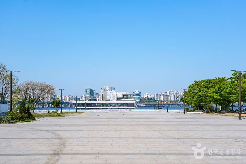 여의도한강공원 멀티프라자