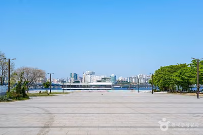 여의도한강공원 멀티프라자
